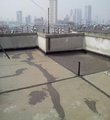 伽师漏水维修 楼顶漏水是什么原因，楼顶漏水维修方法是什么?